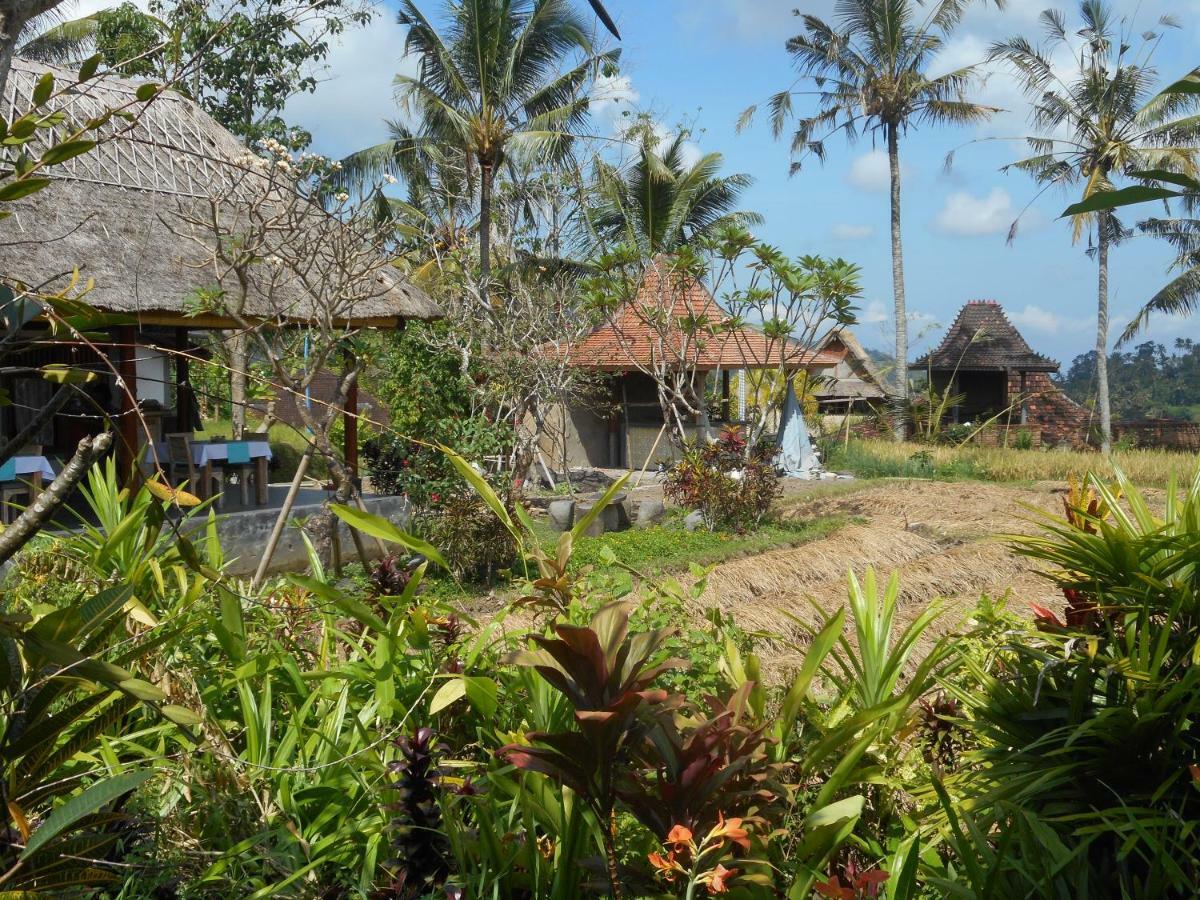 The Bukit Artha Bed & Breakfast ซิเดอมัน ภายนอก รูปภาพ